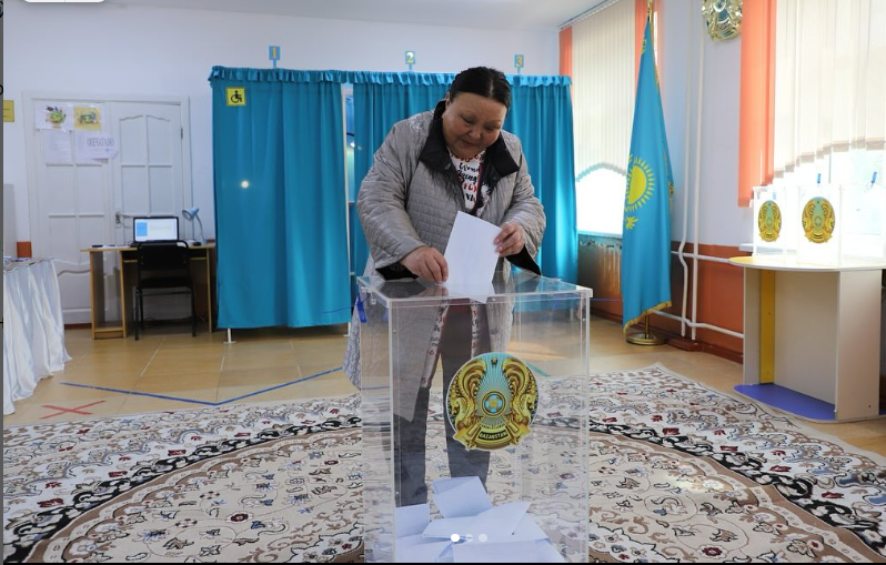 Талдықорғанда Қазақстанның Халық әртісі Алмахан Кенжебекова өз таңдауын жасады